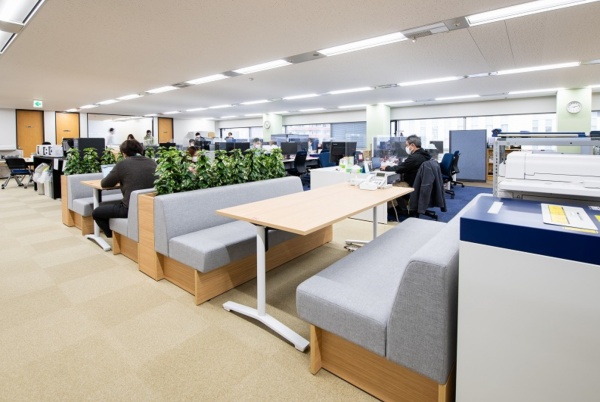 リリカラのオフィスデザイン事例
