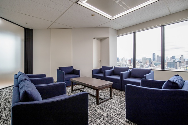 オフィスバスターズデザインのオフィスデザイン事例